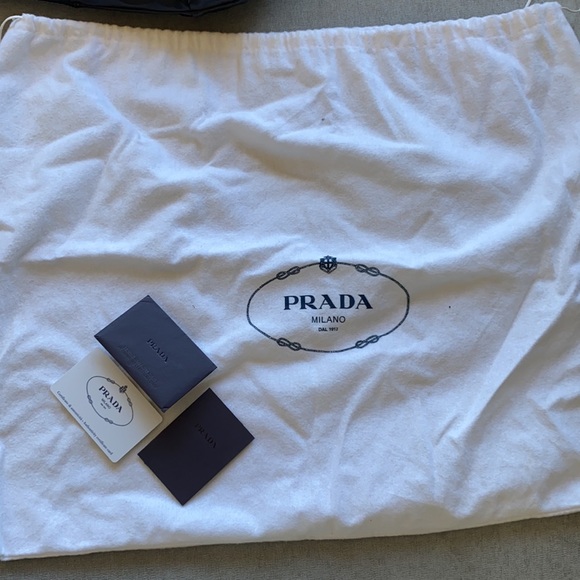 Prada ruffled black leather hobo tote bag - Picture 8 of 14